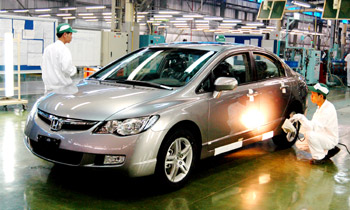 Doanh nghiệp ôtô bất mãn với Bộ Tài chính